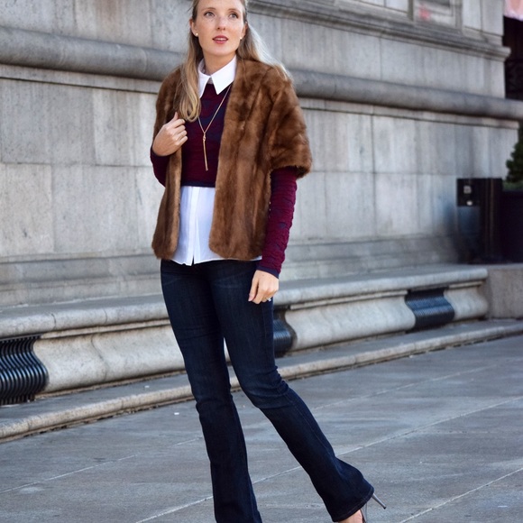 Vintage Brown Shearling Large Button Capelet - Picture 12 of 12